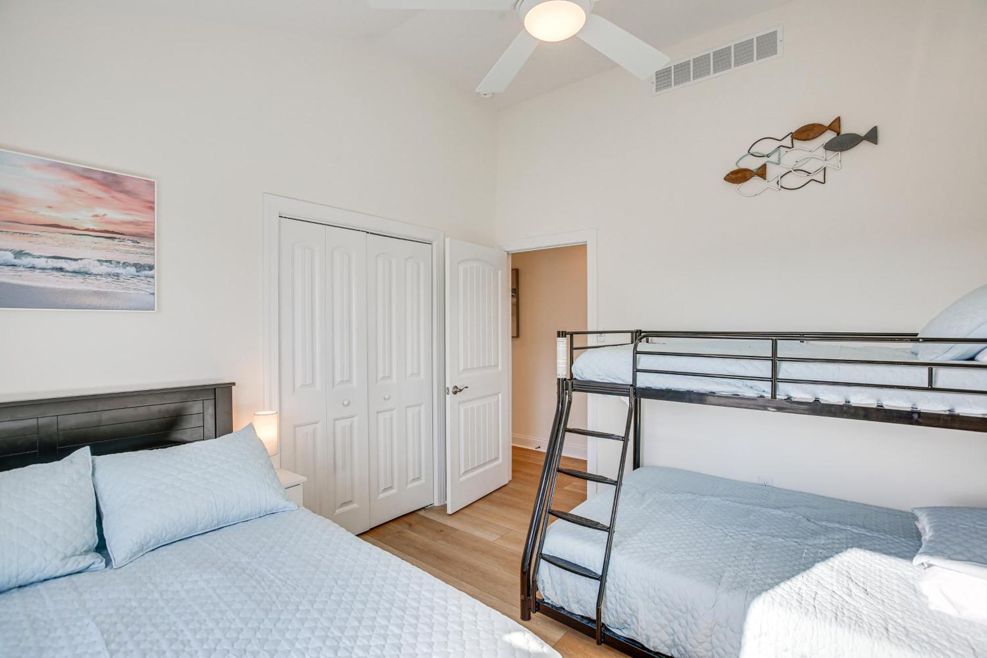 Spacious Wildwood Condo Walk To Beach! Exteriör bild