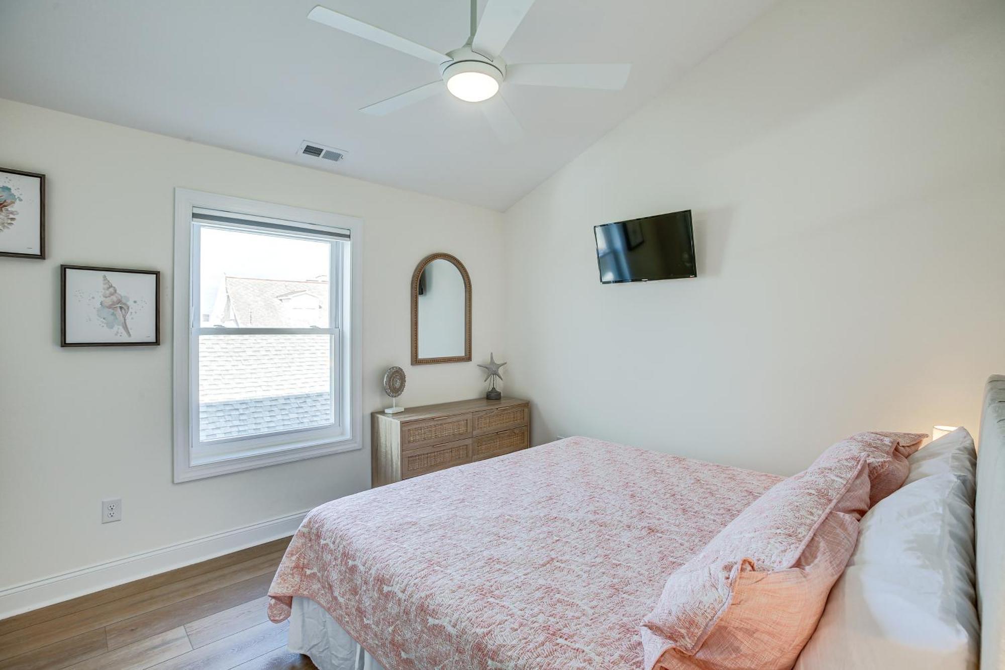 Spacious Wildwood Condo Walk To Beach! Exteriör bild
